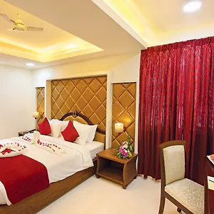 Hotel Joyees Residency